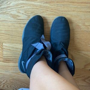 Nike Studio Mid Pack Fitness Women's Shoes